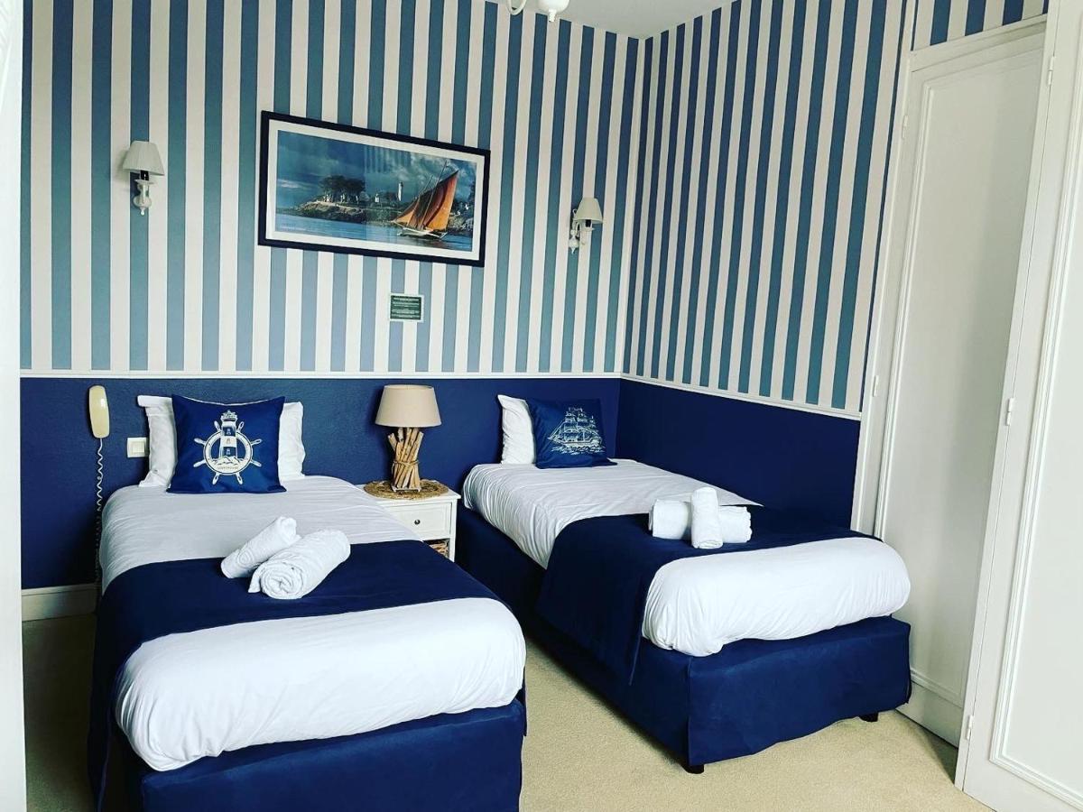 Hotel De La Cote Fleurie Deauville Exterior photo
